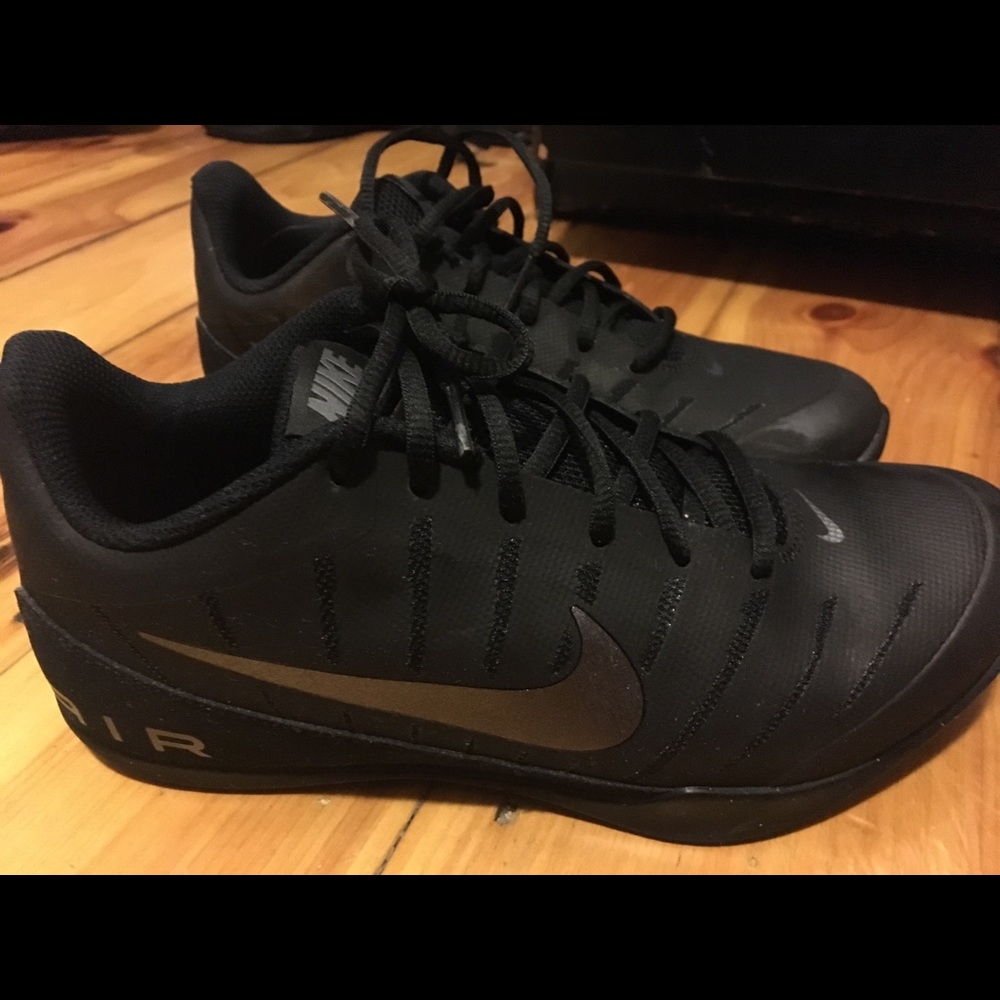 Nike Air Marvin Low ll Basketball sneaker nwot
